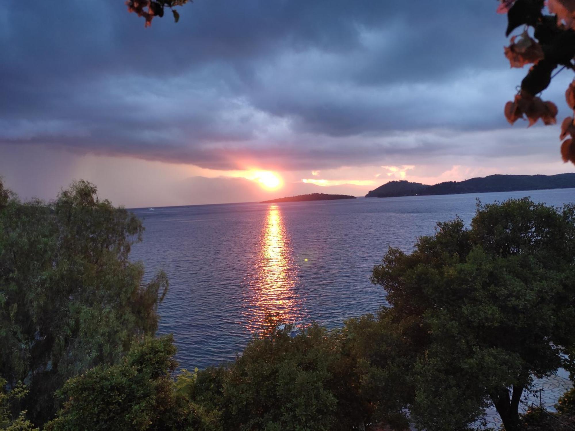 Korakias Seaview Vila Yénion Exterior foto