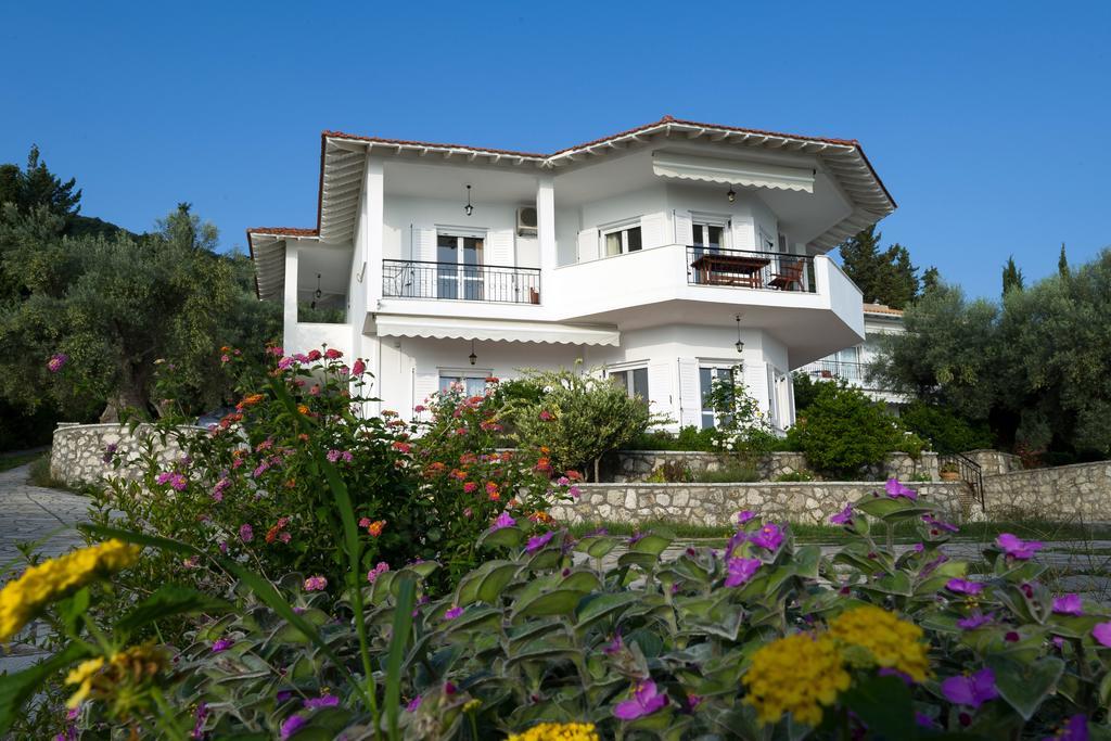 Korakias Seaview Vila Yénion Quarto foto